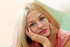 人工頭發(fā)種植價錢？