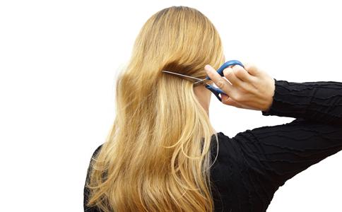 常見的女性脫發(fā)原因